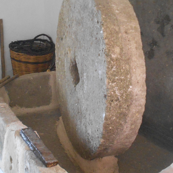 Μουσείο Οικογένειας Δημέγγελη Nonas House Olive Mill Χλωμός Κέρκυρα Chlomos Corfu 3